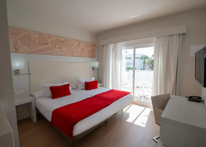 艾括拉兰萨罗特套房酒店 4*