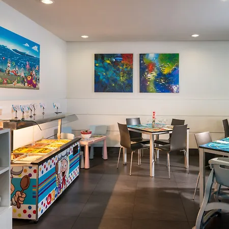 Hotell Aequora Lanzarote 4*