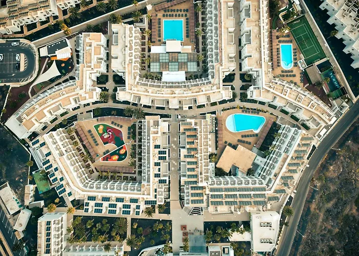 艾括拉兰萨罗特套房酒店 卡门港