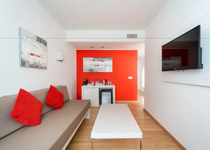 艾括拉兰萨罗特套房酒店 酒店