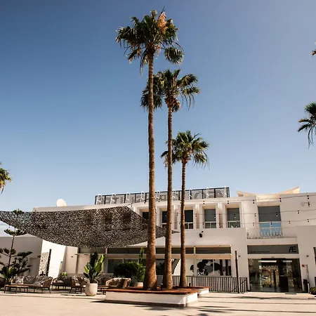 호텔 에쿠오라 란자롯 스위트 푸에르토 델 카르멘