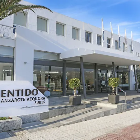 Aequora Lanzarote بويرتو ذيل كارمين