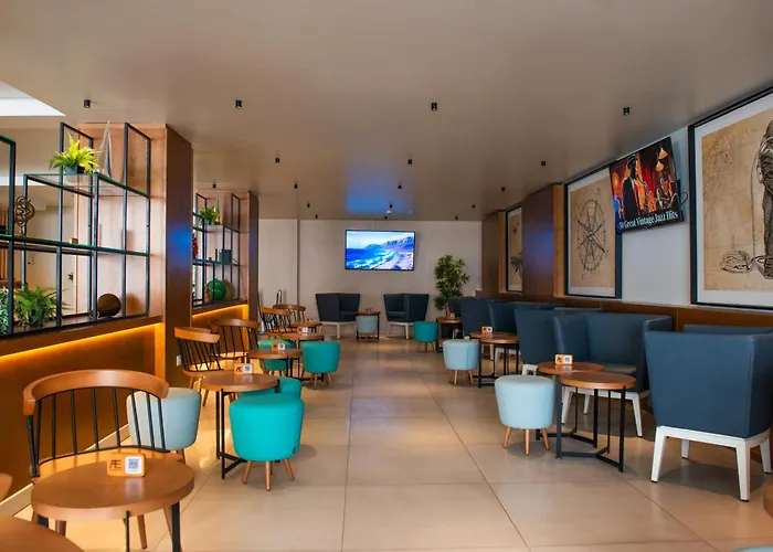 에쿠오라 란자롯 스위트 호텔 4*