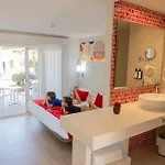 Ξενοδοχείο Aequora Lanzarote 4*